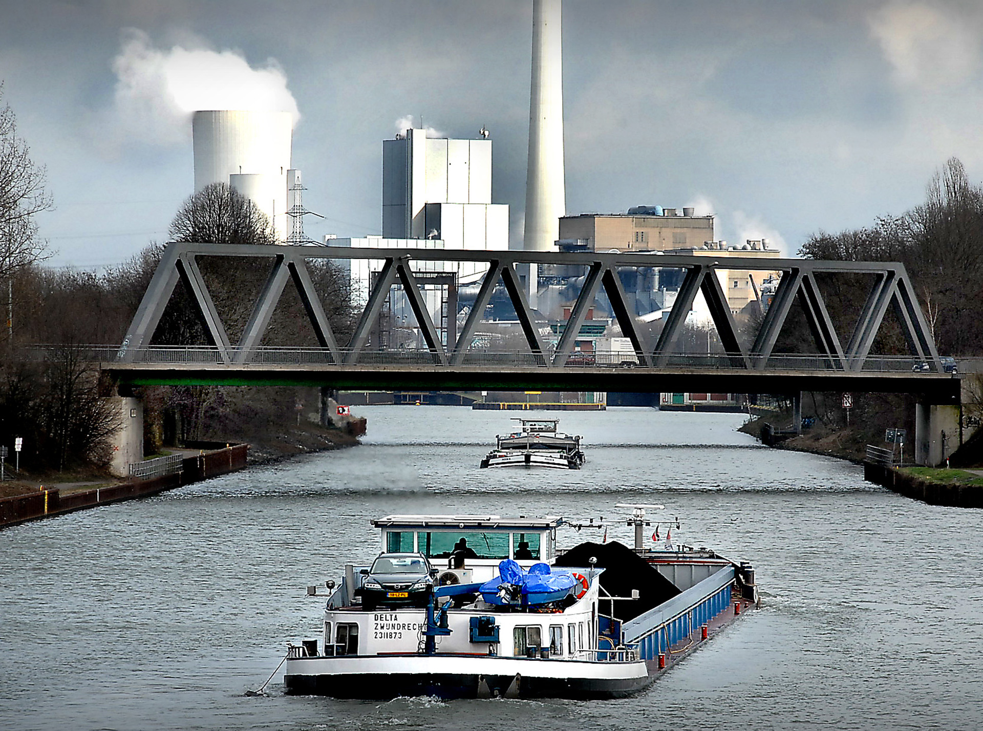 Schiffe auf dem Rhein-Herne-Kanal